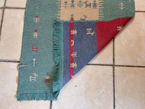 VINTAGE HAND WOVEN PURE WOOL CARPET, MEASURING 64 CM X 40 CM