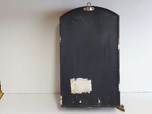 VINTAGE SEIKO 30 DAY JAPAN WALL CLOCK IN A WOODEN CASING, WITH KEY AND PENDULUM AND WORKING