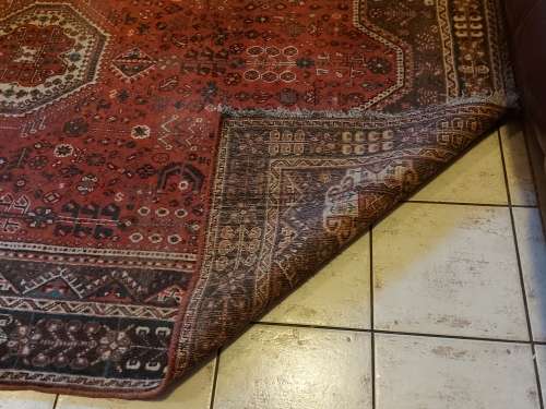 BEAUTIFUL LARGE VINTAGE PURE WOOL HAND KNOTTED PERSIAN CARPET, 2.60 X 1.76 METRES