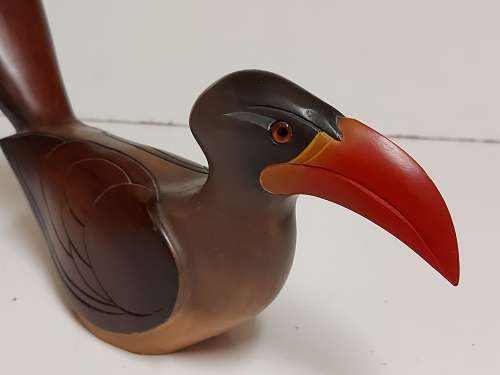 FEATHERS OF KNYSNA LIMITED EDITION 91 OF 975 CROWNED HORNBILL, HAND PAINTED AND CARVED IN KNYSNA