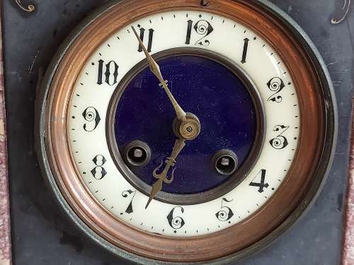 ANTIQUE 19th CENTURY L MARTI ET CIE MEDAILLE DE BRONZE FRENCH MARBLE AND SLATE MANTLE CLOCK
