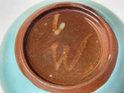 STUNNING LINN WARE POTTERY BOWL, GREEN WITH BROWN HUES