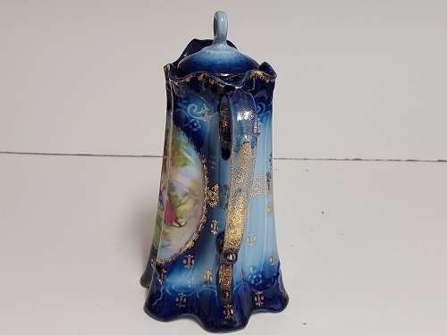 AWESOME RARE VINTAGE VICTORIA AUSTRIA FLOW BLUE COFFEE POT