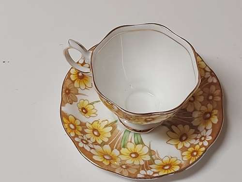 VINTAGE 1930s ROYAL ALBERT  MARYLAND CUP AND SAUCER