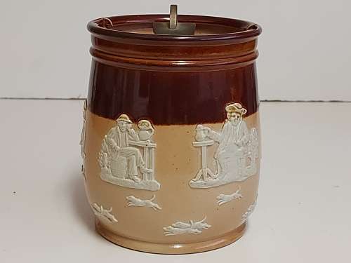AWESOME FIND! ANTIQUE ROYAL DOULTON LAMBETH POTTERY TOBACCO JAR DEPICTING HUNTING SCENES
