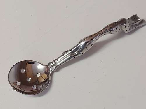 AWESOME DIANA CARMICHAEL CHEETAH MOTIF OLIVE SPOON