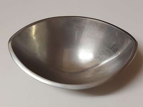 BEAUTIFUL FUNCTIONAL ART CAST ALUMINIUM SET OF THREE SOLID AND STURDY BOWLS