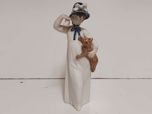 VINTAGE REX VALENCIA HAND-MADE IN SPAIN PORCELAIN FIGURINE