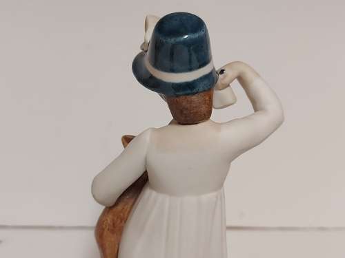 VINTAGE REX VALENCIA HAND-MADE IN SPAIN PORCELAIN FIGURINE