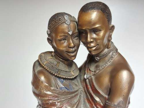 ZAWADI AFRICAN COLLECTION TALL COLD CAST BRONZE SCULPTURE (MOJA-STRONG TOGETHER)