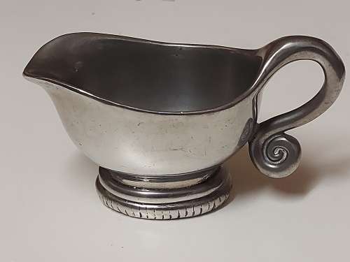 VINTAGE CARROL BOYES FUNCTIONAL ART SOLID AND HEAVY EARLY DESIGN PEWTER CREAMER