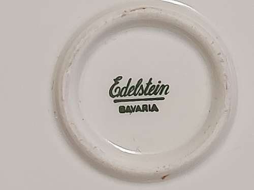 SPECTACULAR EDELSTEIN BAVARIA PLATTER, KOBALT WITH A FLORAL MOTIF AND GOLD TRIM