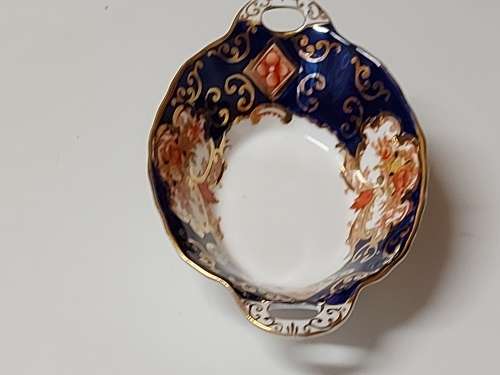 SPECTACULAR 1950s ROYAL ALBERT BONE CHINA DERBY TWIN-HANDLED TRINKET DISH IN GREAT CONDITION
