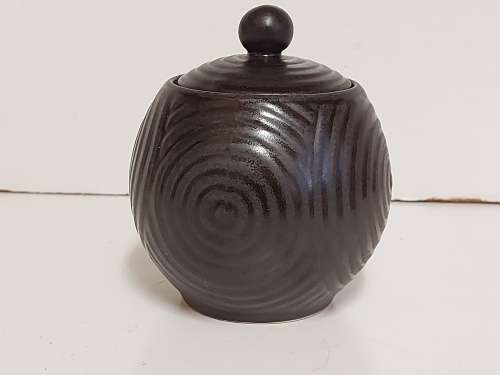 VINTAGE CARROL BOYES FUNCTIONAL ART PORCELAIN SUGAR BOWL IN MINT CONDITION