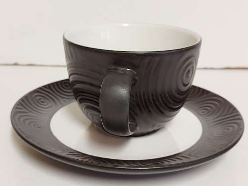 VINTAGE CARROL BOYES FUNCTIONAL ART PORCELAIN CUP AND SAUCER IN MINT CONDITION