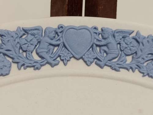 RARE REVERSE COLOUR WEDGWOOD WHITE JASPERWARE VALENTINE`S DAY PLATE WITH INTRICATELY CARVED IMAGES