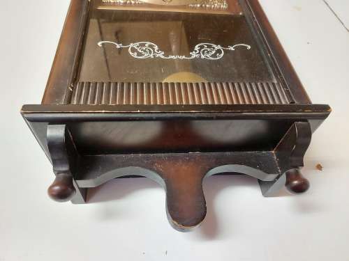 VINTAGE RHYTHM 30 DAY WALL CLOCK IN A WOODEN CASING, WITH KEY AND PENDULUM AND WORKING