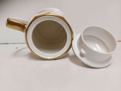 GORGEOUS AND ELEGANT VINTAGE 1940`s ROYAL ALBERT BONE CHINA LADY ANGELA COFFEE POT