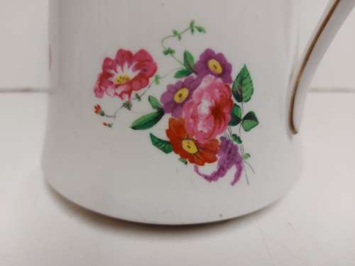 GORGEOUS AND ELEGANT VINTAGE 1940`s ROYAL ALBERT BONE CHINA LADY ANGELA COFFEE POT