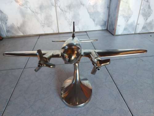 AWESOME VINTAGE POLISHED ALUMINIUM DISPLAY AIRPLANE