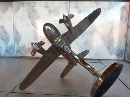 AWESOME VINTAGE POLISHED ALUMINIUM DISPLAY AIRPLANE