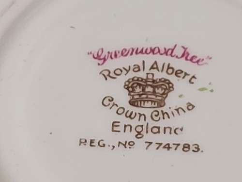 AWESOME VINTAGE 1927-1935 ROYAL ALBERT CROWN CHINA GREENWOOD TREE DEMITASSE DUO