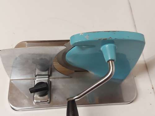 VINTAGE PINEWARE STAINLESS STEEL BREAD SLICER
