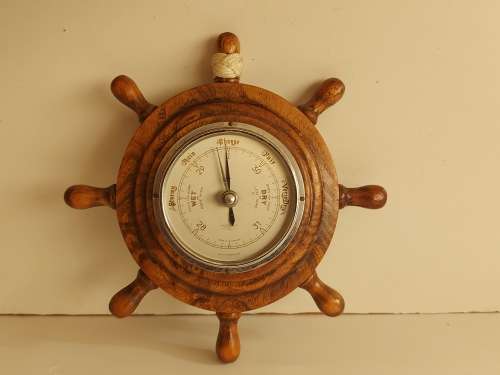 VINTAGE SHORTLAND SB BRITISH MADE HARDWOOD SHIPS BAROMETER.