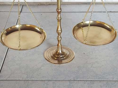 VINTAGE BRASS SCALES OF JUSTICE