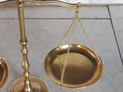 VINTAGE BRASS SCALES OF JUSTICE