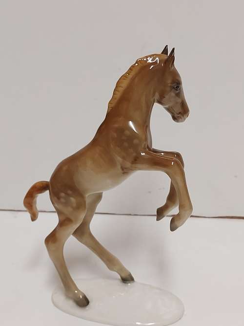 VINTAGE LORENZ HUTSCHENREUTHER KUNSTABTEILUNG GERMANY DAPPLED CHESTNUT PORCELAIN HORSE FIGURINE