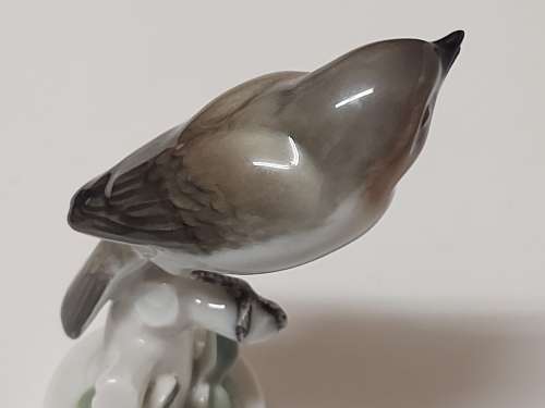 VINTAGE ROSENTHAL GERMANY KUNSTABTEILING SELB HANDGEMALT (HAND-MADE) BIRD FIGURINE