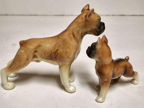 BEAUTIFUL VINTAGE PAIR OF MEISEN MADE IN GERMANY PORCELAIN BOXER DOG FIGURINES