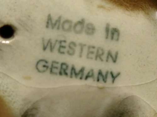 BEAUTIFUL VINTAGE PAIR OF MEISEN MADE IN GERMANY PORCELAIN BOXER DOG FIGURINES