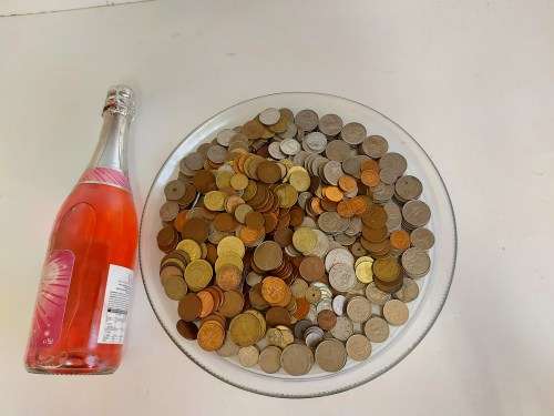 HUGE COLLECTION OF 1 000 MIXED COINS OF THE WORLD, INCLUDING SOUTH AFRICAN COINS, 5.2 KG