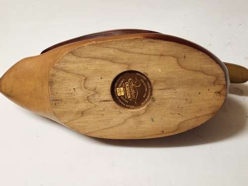 FEATHERS GALLERY LIMITED EDITION 131 OF 975 MALLARD (ANAS PLATYRHYNCHOS), HAND CARVED IN KNYSNA