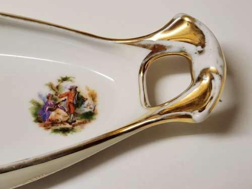 GORGEOUS VINTAGE AND RARE LIMOGES FRANCE PORCELAIN GONDOLA SHAPED PORCELAIN OLIVE DISH