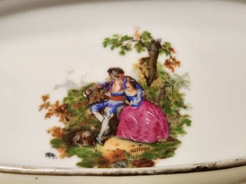 GORGEOUS VINTAGE AND RARE LIMOGES FRANCE PORCELAIN GONDOLA SHAPED PORCELAIN OLIVE DISH