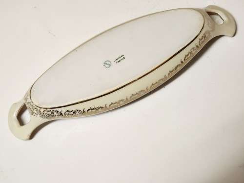 GORGEOUS VINTAGE AND RARE LIMOGES FRANCE PORCELAIN GONDOLA SHAPED PORCELAIN OLIVE DISH