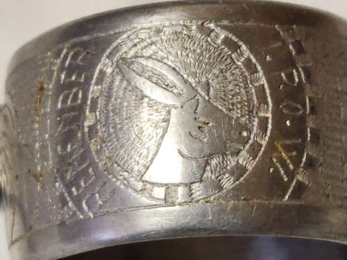 WORLD WAR II ITALIAN P.O.W SILVER METAL TRENCH ART, COMPRISING A SMALL DAGGER AND 5 SERVIETTE RINGS