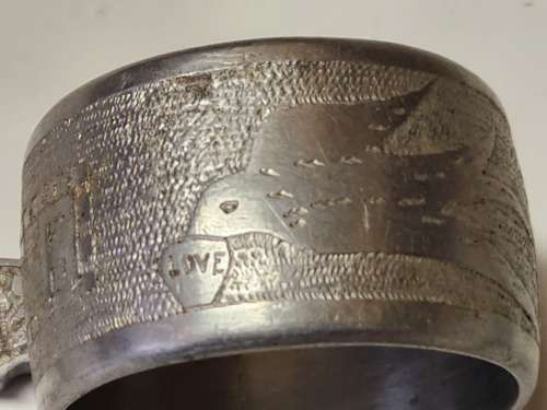WORLD WAR II ITALIAN P.O.W SILVER METAL TRENCH ART, COMPRISING A SMALL DAGGER AND 5 SERVIETTE RINGS