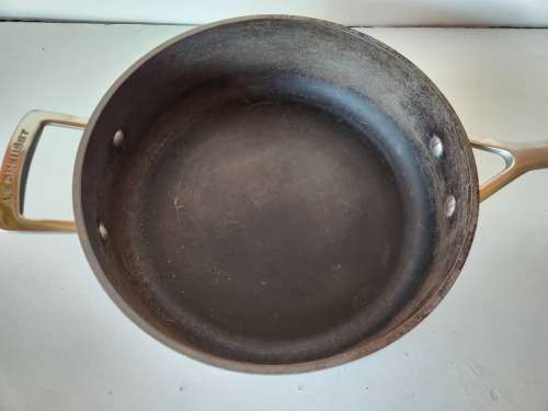 LE CREUSET BLACK IRON 26 CM PANHANDLE LIDDED POT