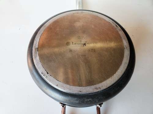 LE CREUSET BLACK IRON 26 CM PANHANDLE LIDDED POT