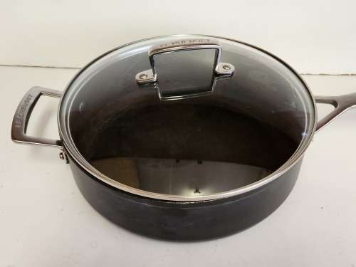 LE CREUSET BLACK IRON 26 CM PANHANDLE LIDDED POT