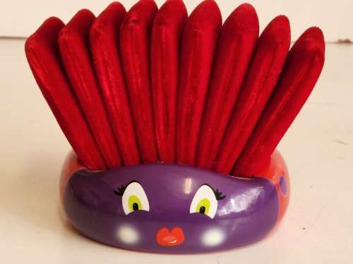 PYLONES OF PARIS CHICKEN RING HOLDER
