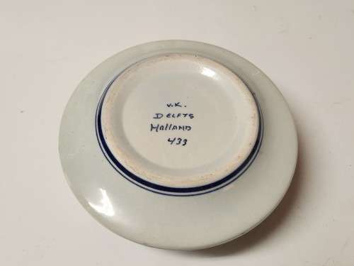 AWESOME RARE VINTAGE V K DELFTS HOLLAND REVOLVING ASHTRAY