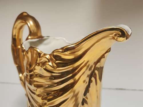 AMAZING! TALL AND ELEGANT VINTAGE BURLEIGH IRONSTONE STAFFORDSHIRE GOLD LUSTRE JUG/PITCHER