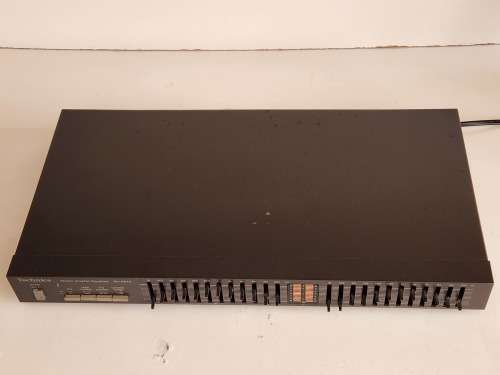 TECHNICS MODEL SH-8045 STEREO GRAPHIC EQUALIZER