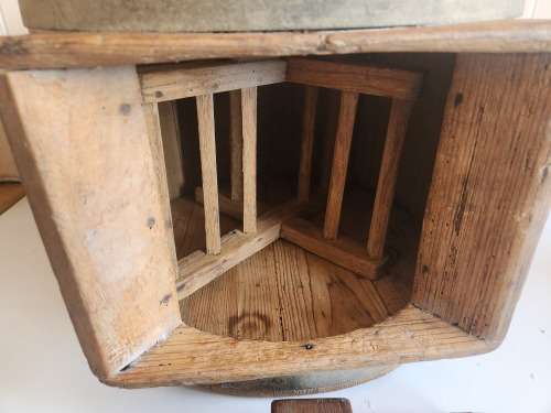 RARE ANTIQUE ROUND BARREL TYPE WOODEN (OAK) BUTTER CHURN, NO CRANK