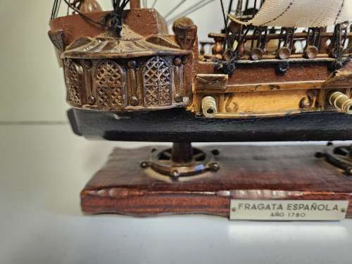 VINTAGE FRAGATA ESPANOLA ANO 1780 HAND CRAFTED MODEL SHIP